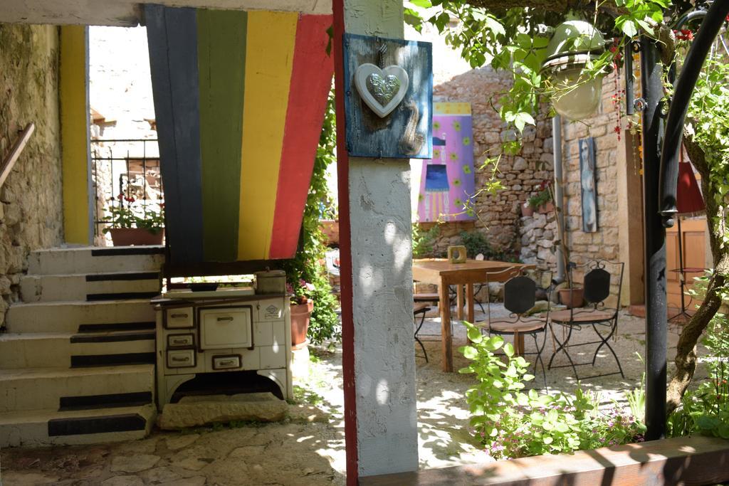 Kamene Price Rooms, Music And Food Bale Exterior photo