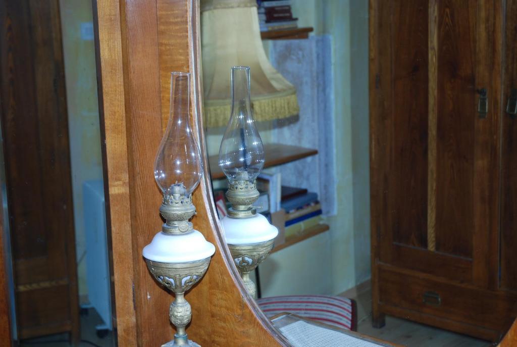 Kamene Price Rooms, Music And Food Bale Room photo
