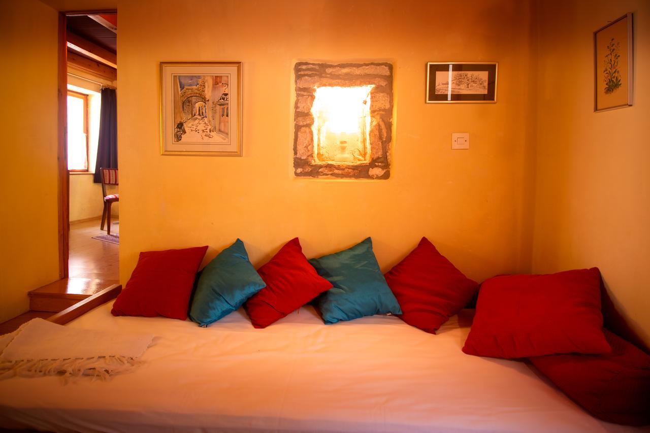 Kamene Price Rooms, Music And Food Bale Exterior photo